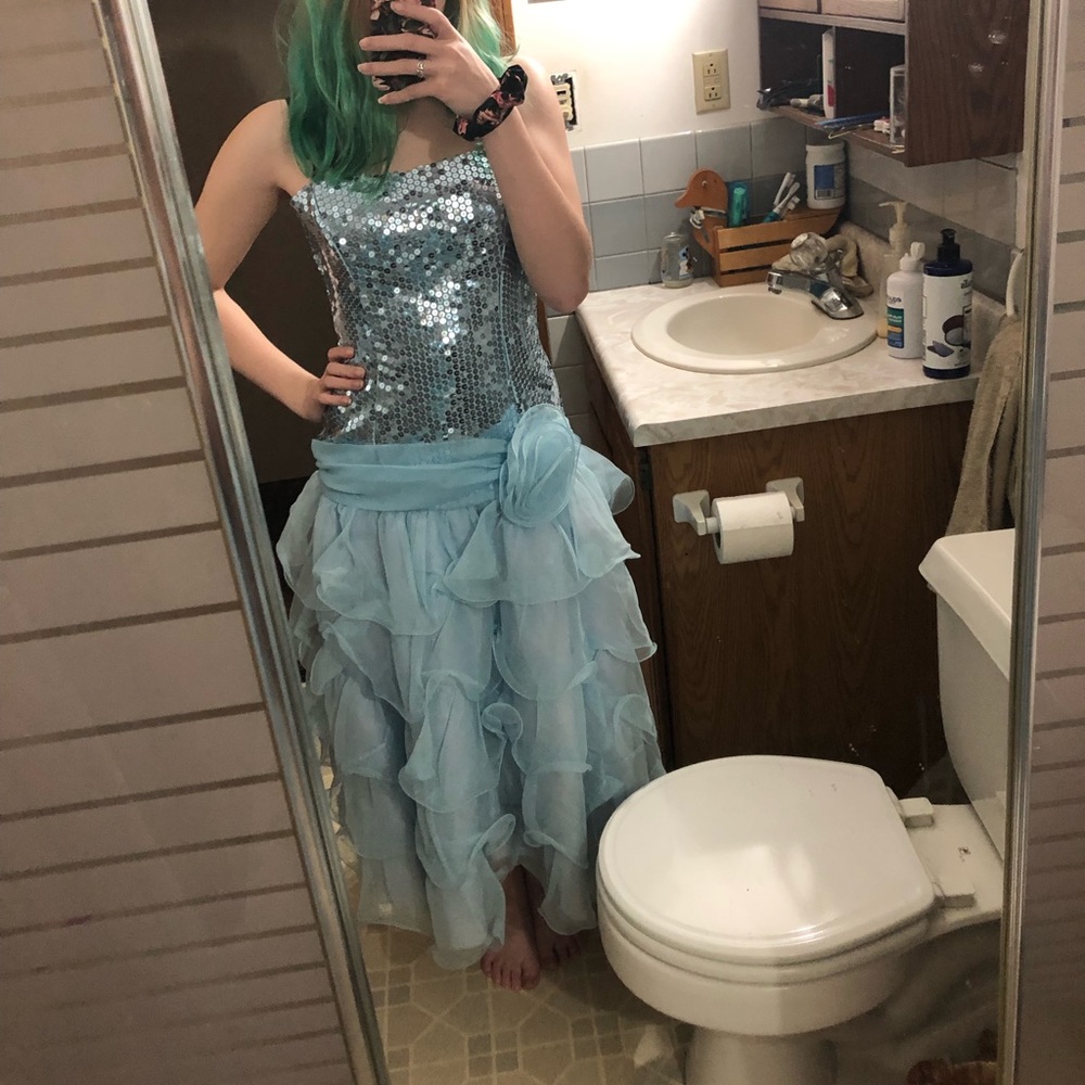 Blue dress